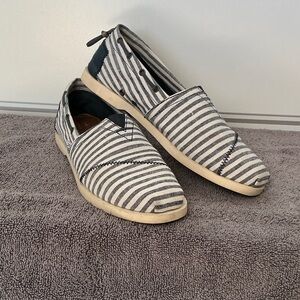Toms Nautical Striped Slip-On Shoes